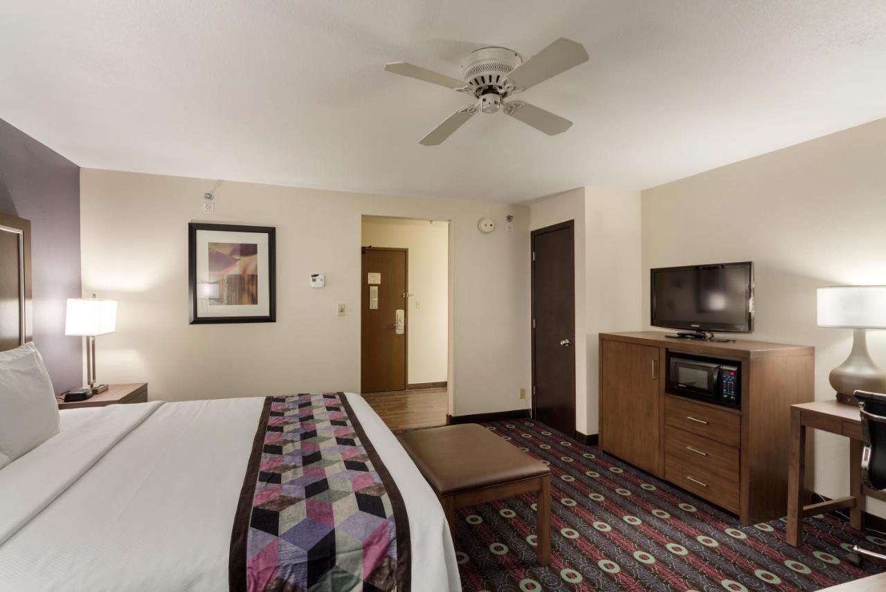 Comfort Inn Midtown Tulsa Bagian luar foto