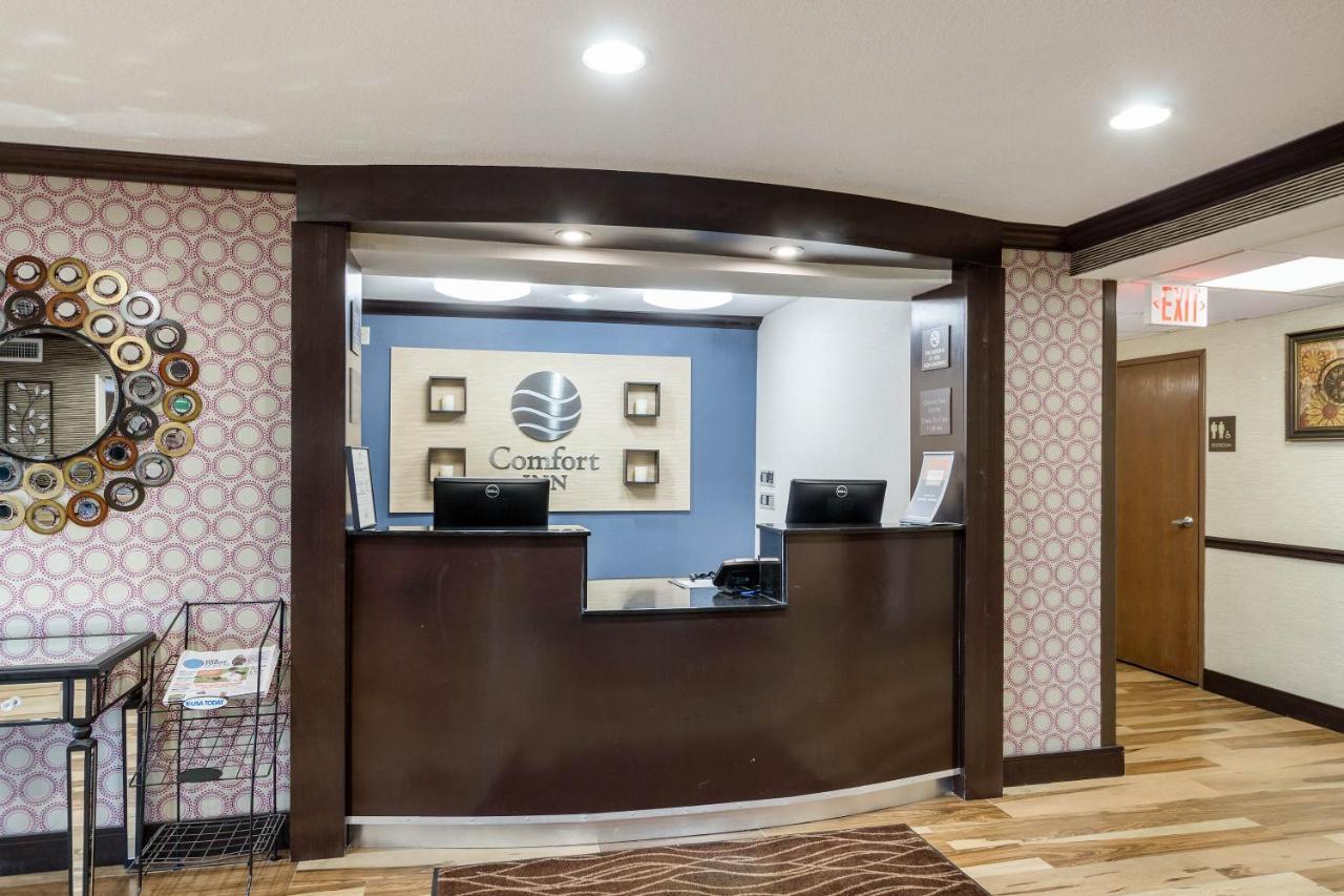 Comfort Inn Midtown Tulsa Bagian luar foto