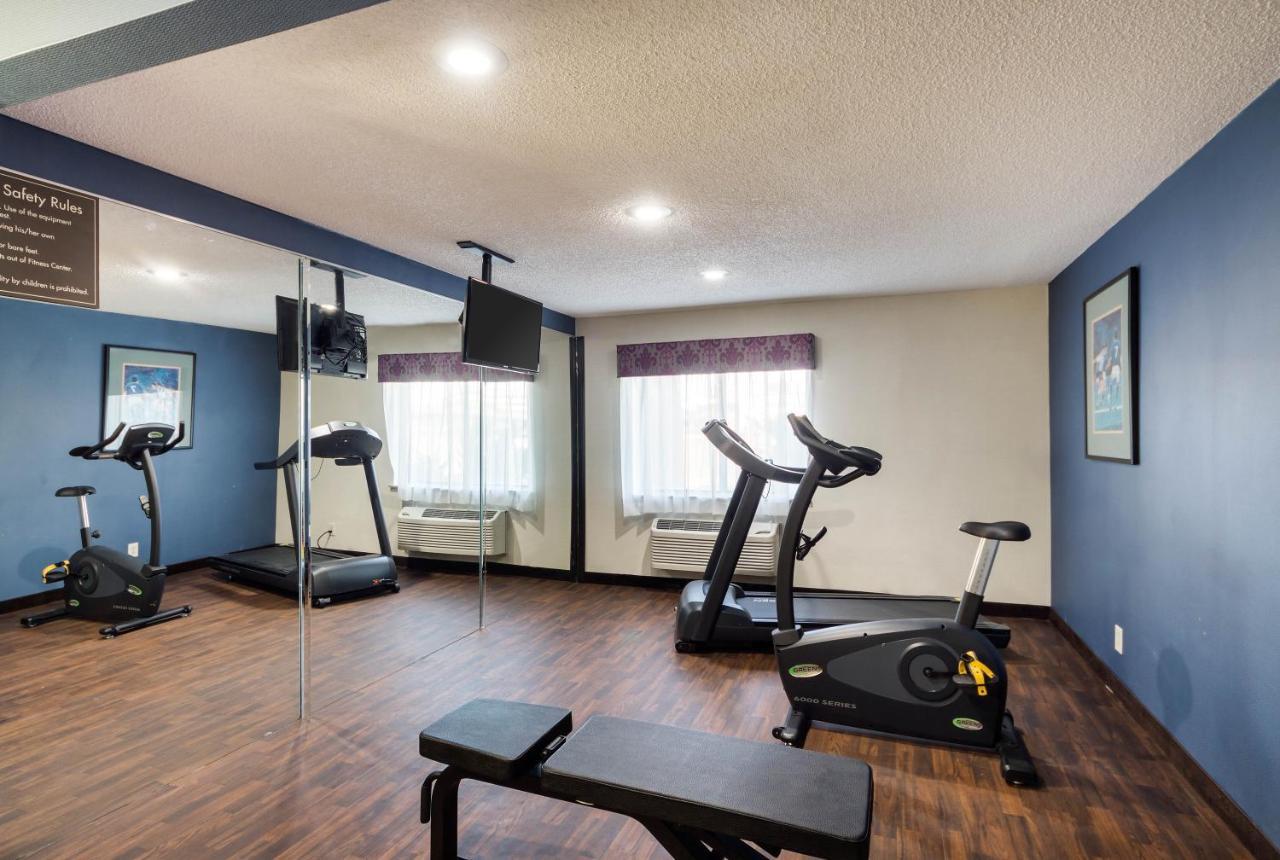 Comfort Inn Midtown Tulsa Bagian luar foto