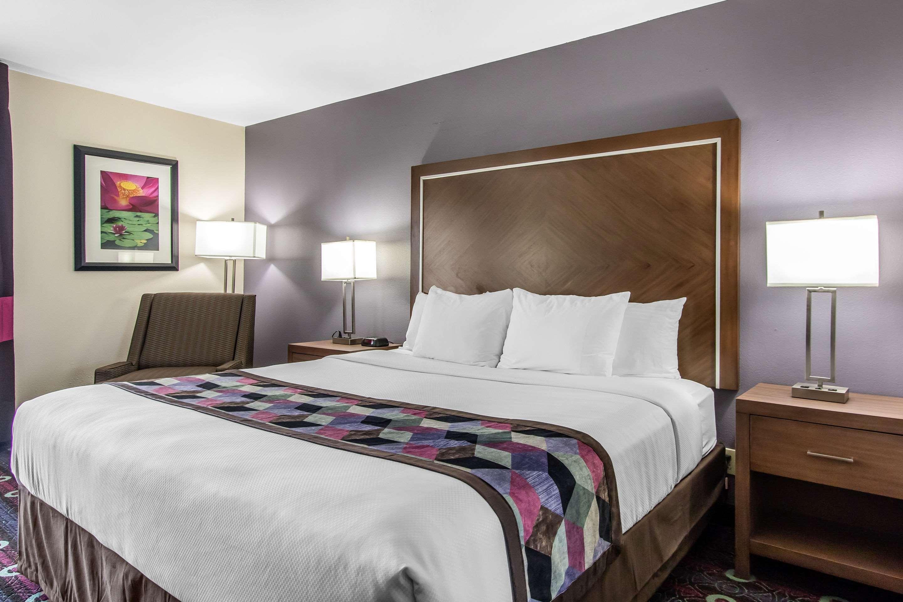 Comfort Inn Midtown Tulsa Bagian luar foto