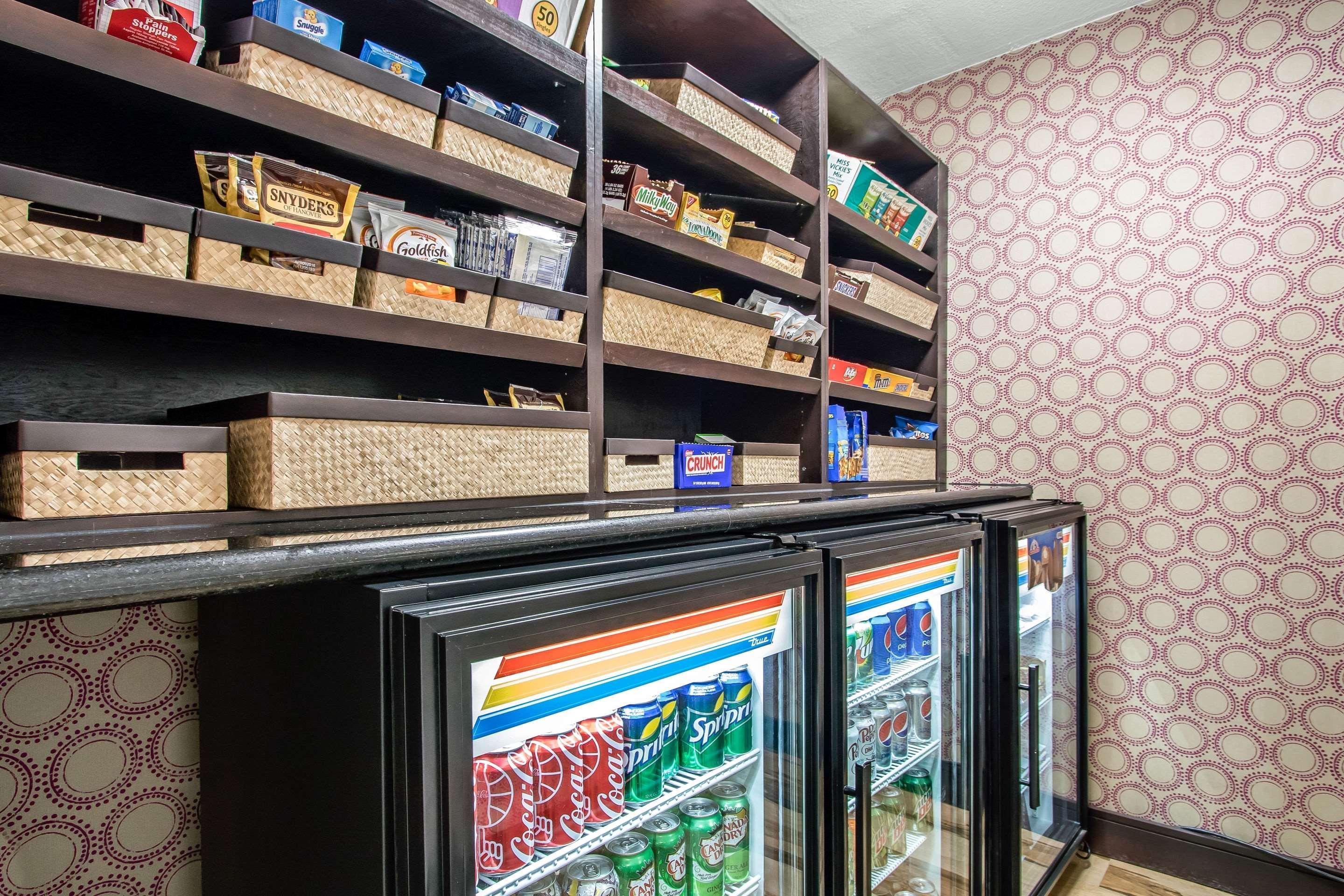 Comfort Inn Midtown Tulsa Bagian luar foto