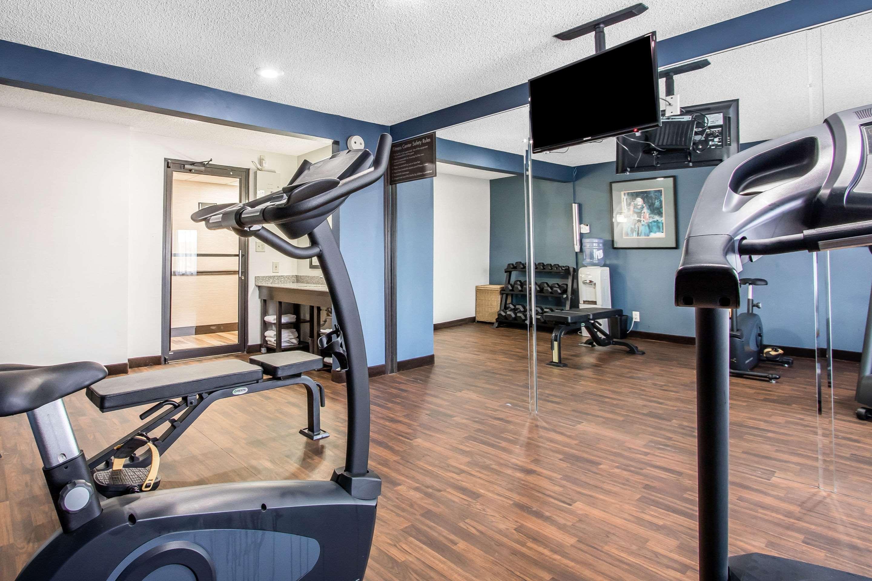Comfort Inn Midtown Tulsa Bagian luar foto