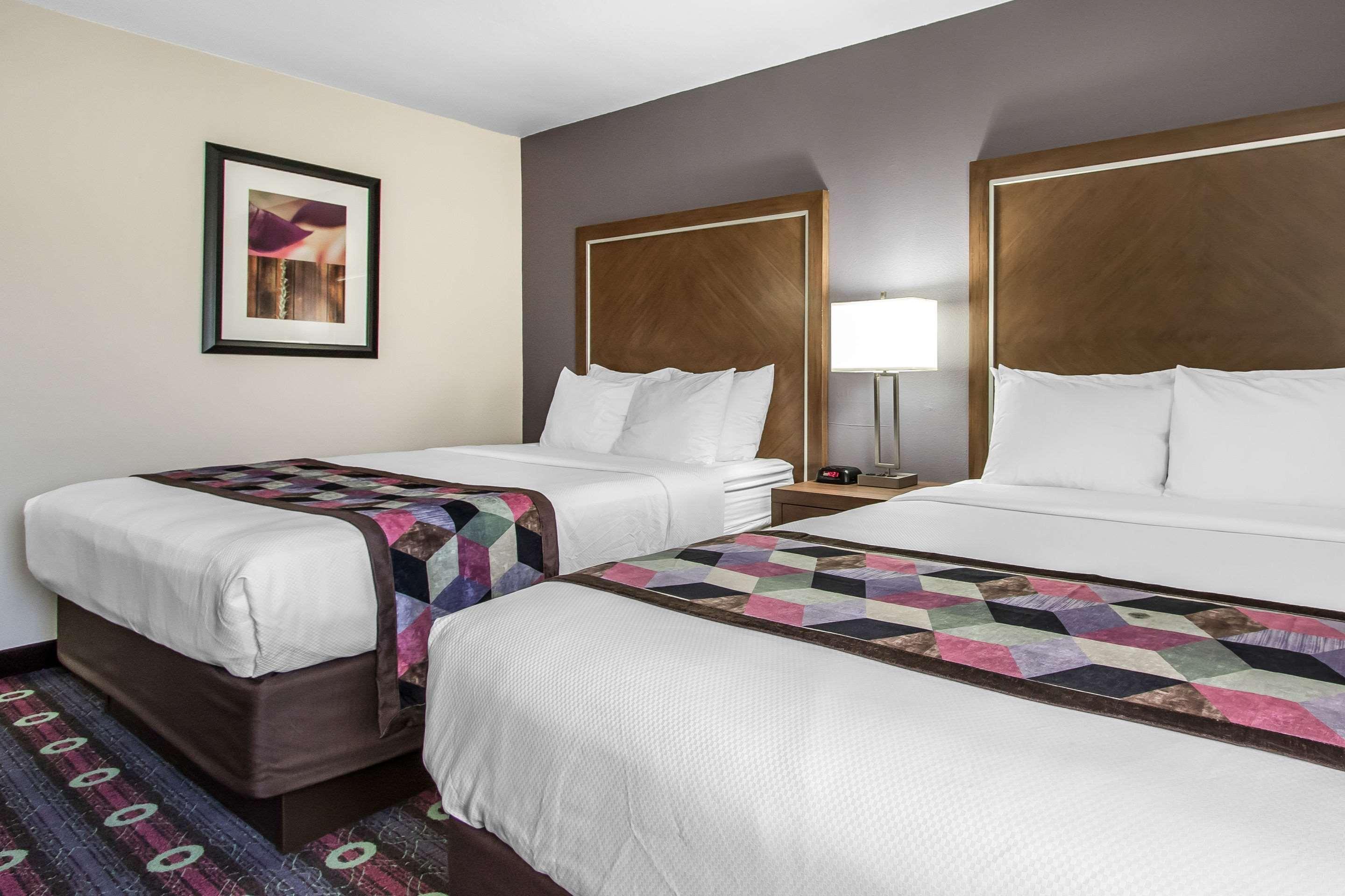 Comfort Inn Midtown Tulsa Bagian luar foto