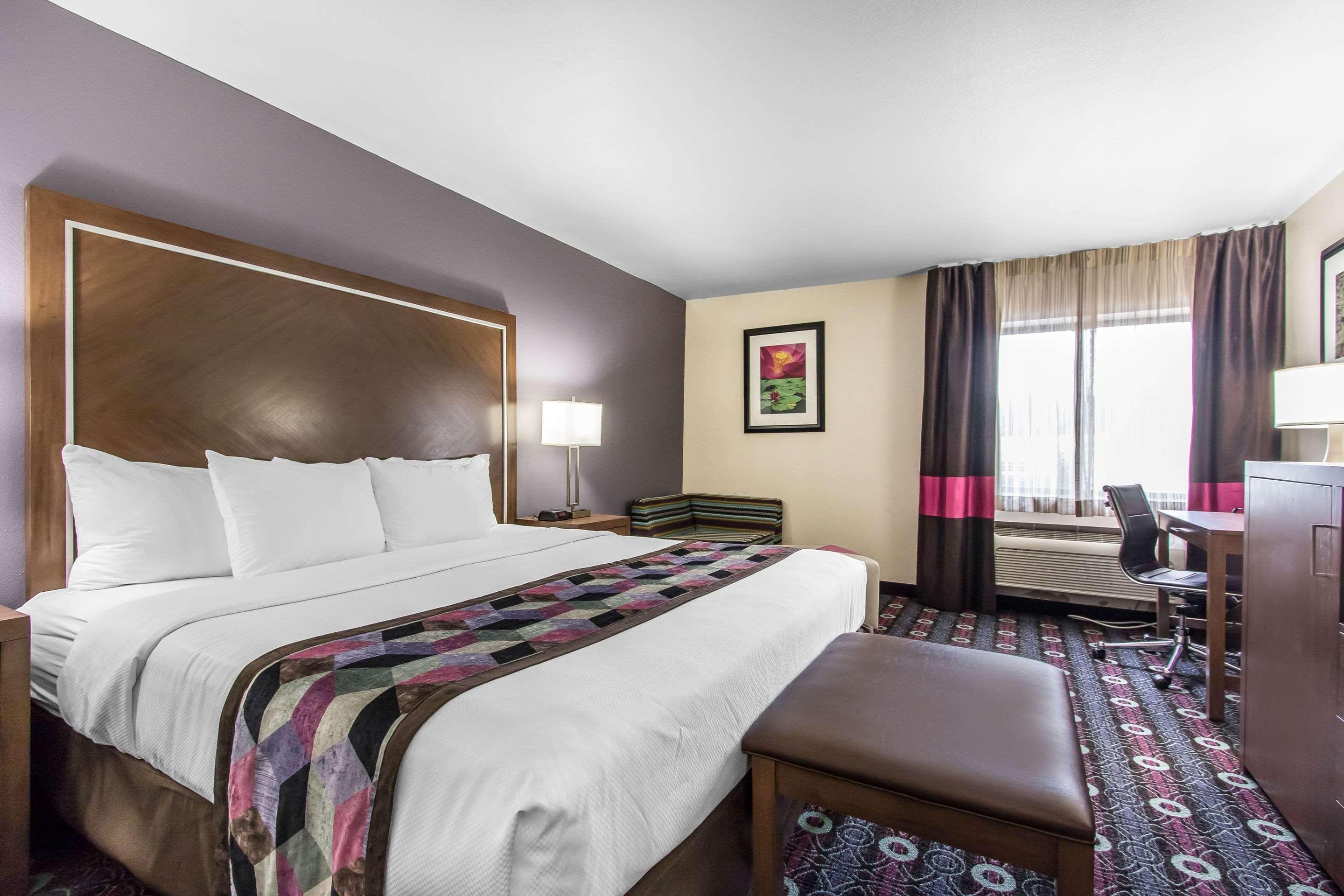 Comfort Inn Midtown Tulsa Bagian luar foto