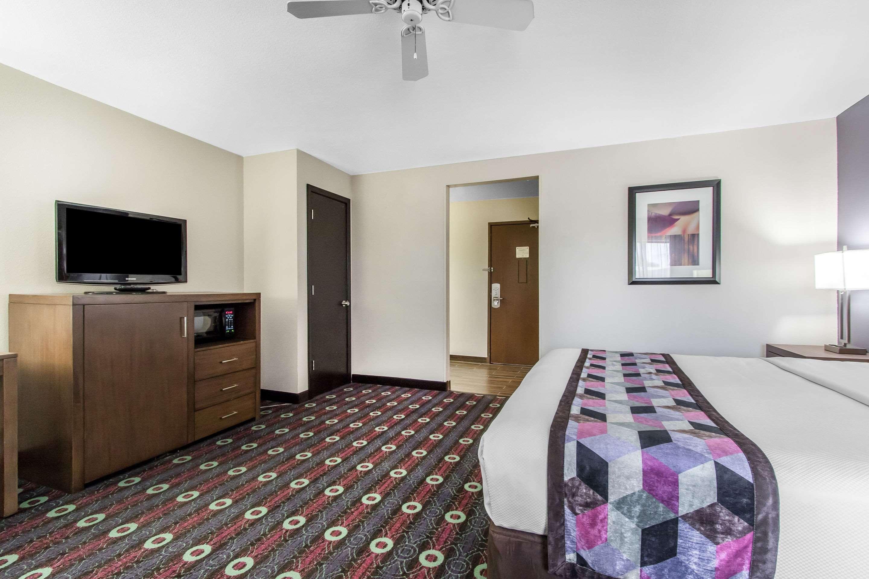 Comfort Inn Midtown Tulsa Bagian luar foto