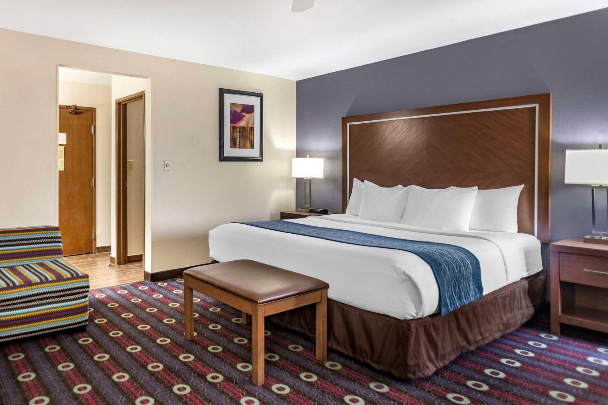 Comfort Inn Midtown Tulsa Bagian luar foto
