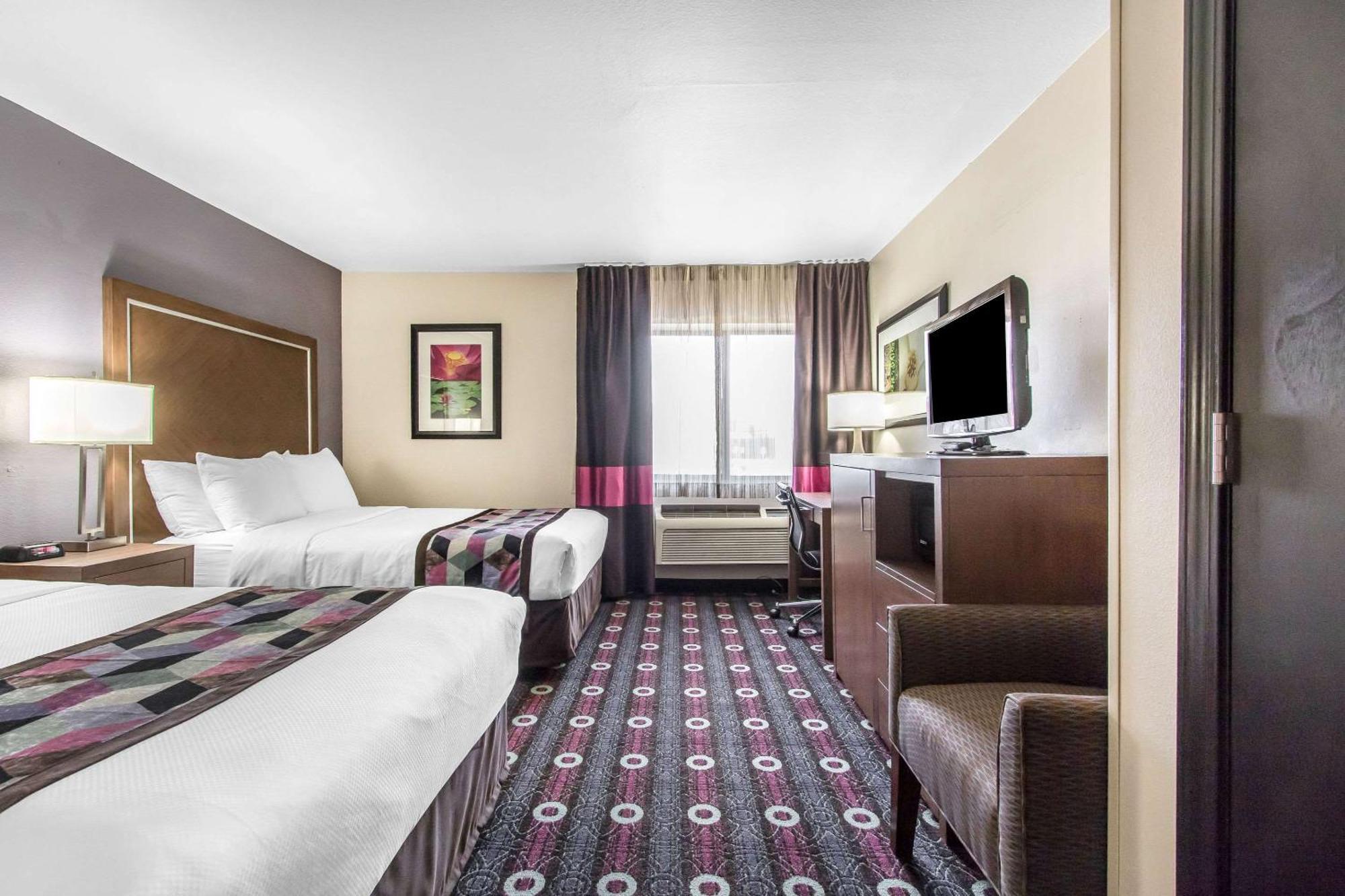 Comfort Inn Midtown Tulsa Bagian luar foto